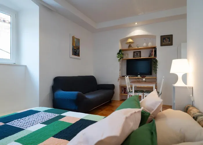 Old Town * Макарська